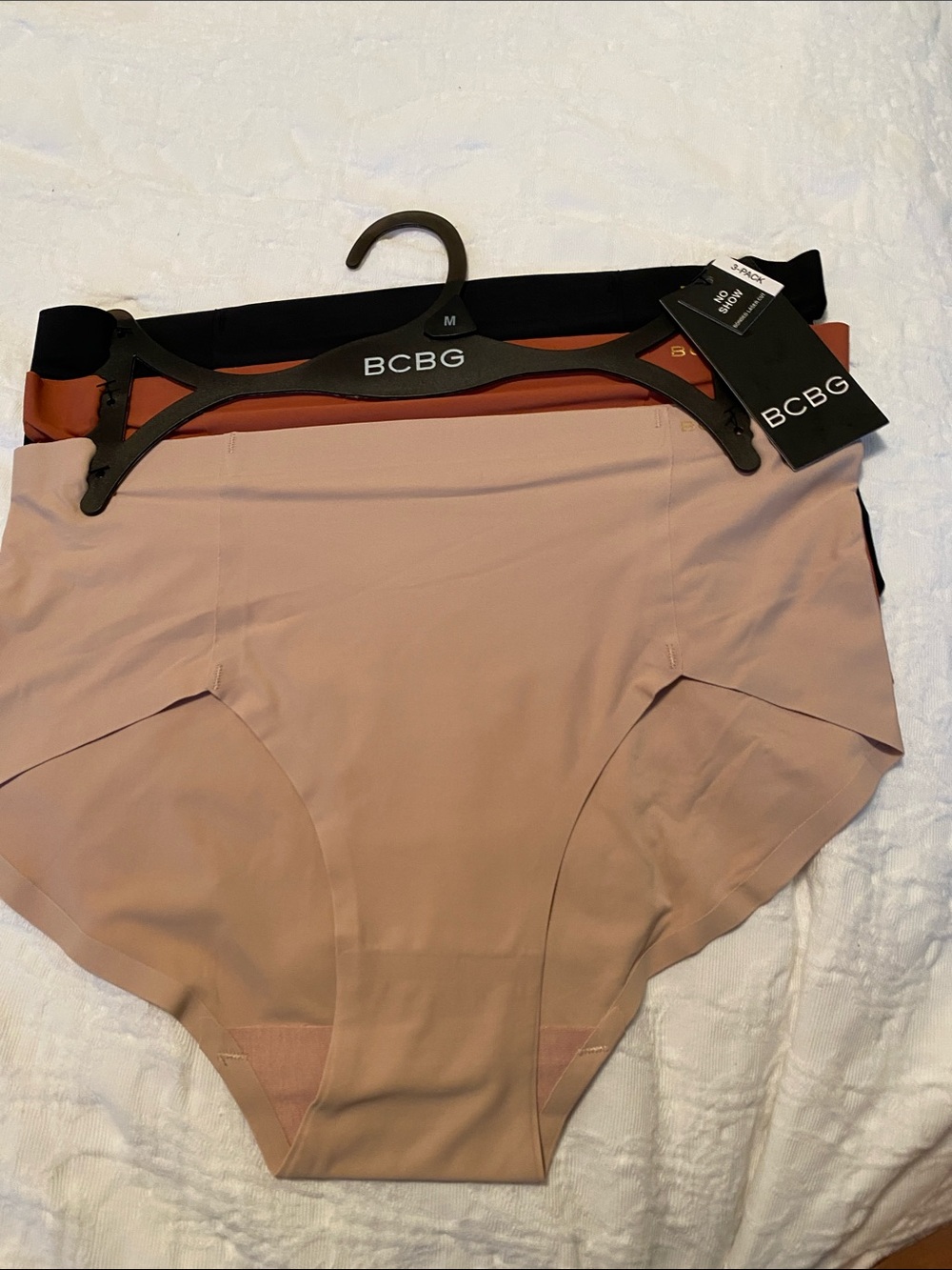 BCBG no show bonded 3 Pack Women’s underwear
